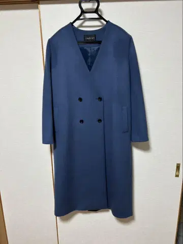 INDIVI 네이비 더블 브레스트 롱 코트