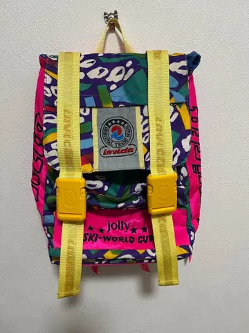 SALE [화려함 새상품급] invicta 사각형 나일론 백팩