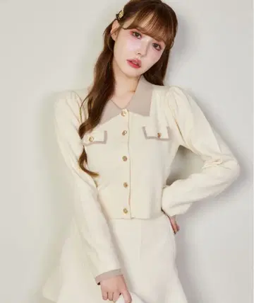 NICE CLAUP 니트 긴팔 아이보리