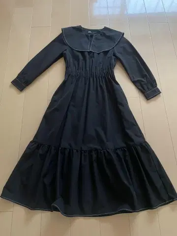ZARA 블랙 밑단 프릴 원피스 XS 사이즈