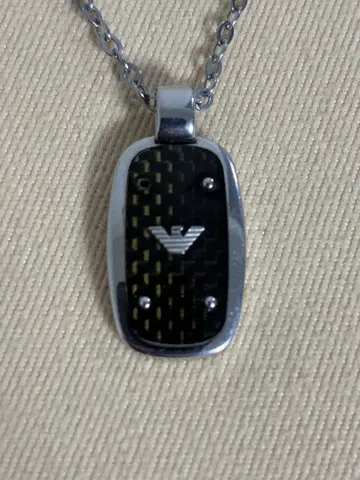 엠포리오 아르마니 목걸이
