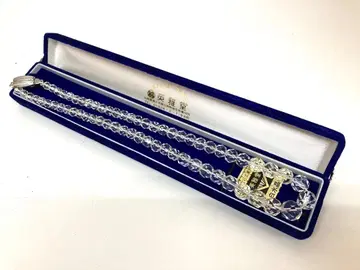 화이트 수정 목걸이