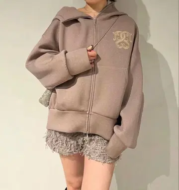 snidel 볼륨 후드티