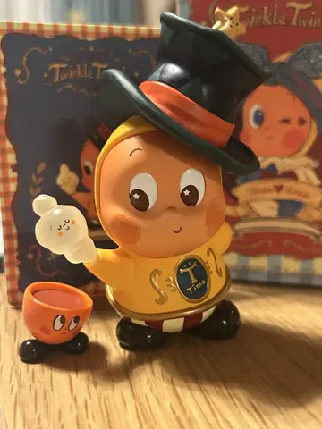 Twinkle Twinkle Earl Teapot 피규어