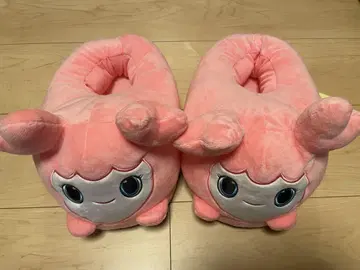 TWICE LOVELYS GiGO 한정판 봉제 인형 슬리퍼 모모
