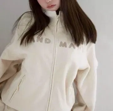 앤드마리 Mary 로고 플리스 자켓