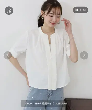 Blueeast 2WAY 프론트 턱 반팔 블라우스