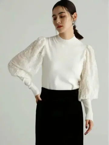 JILL STUART 쉬폰 자수 슬리브 니트