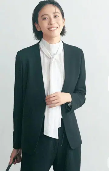 앙피로 뷰티 무브 노카라 자켓