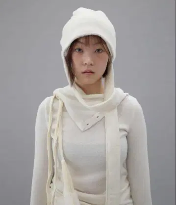 jichoi BEANIE BAG white