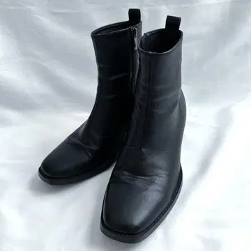 tk.TAKEO KIKUCHI 블랙 합성 가죽 모듬 부츠