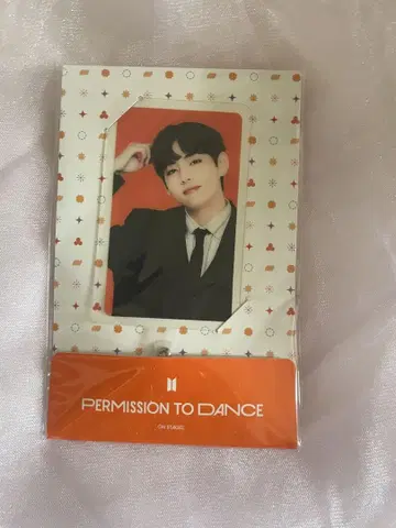 PERMISSION TO DANCE 포토 카드 V
