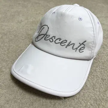 DESCENTE LUXE 화이트 캡 스톤