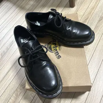 닥터 마틴 1461 W 블랙 8호 화이트 스티치