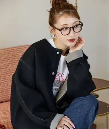 한정판 이면 배색 스냅 니트 가디건