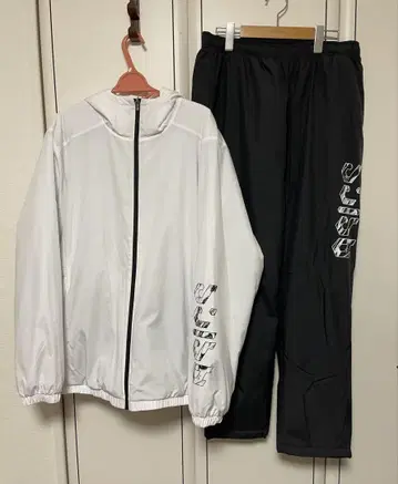 [익명 배송] asics 윈드브레이커 상하의