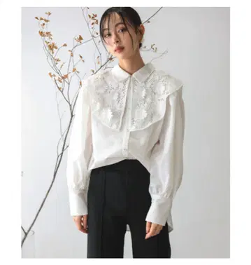 Donoban 2way 플라워 레이스 블라우스 화이트