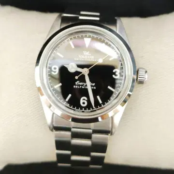 everyone Time Traveler by VAGUE WATCH CO
