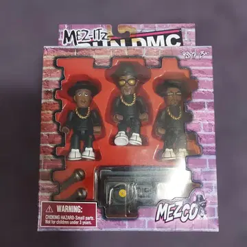 MEZ-ITz RUN DMC 피규어 세트