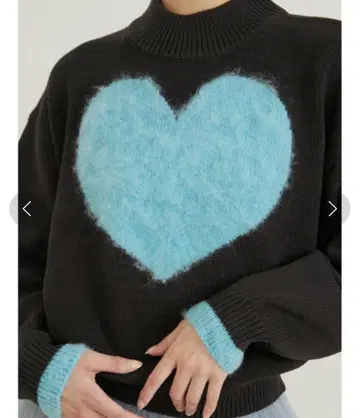 파메오 포즈 PAMEO POSE Burning Heart Sweater