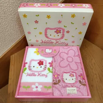 [ 미사용 ] 헬로키티 자수 타월 세트