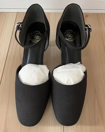 패드 류주 스트랩 펌프스 (23.0cm)