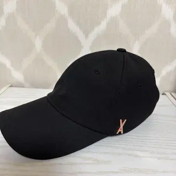 VARZAR 소두 효과 챙 넓은 캡 블랙
