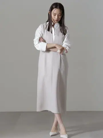 라이트 그레이 V넥 롱 드레스