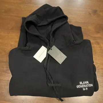 미사용 새상품 NUMBER BLANK GENERATION N-9 후드티