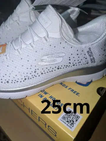 SKECHERS 슬립인 서밋츠 브릴리언트 샤인 25cm 화이트 실버