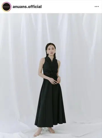 새상품 인기 완판템! 아뉴앙스 네이비 슬리브리스 롱 원피스