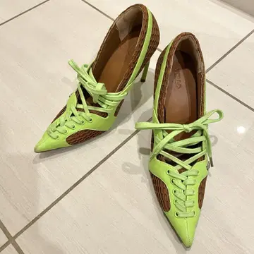 YELLO ELFIE 스니커 힐 M 사이즈