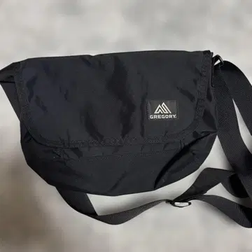 GREGORY 블랙 숄더백
