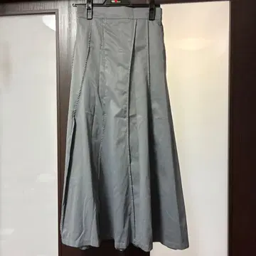 오즈온 컴플렉스 그레이 플레어 롱 스커트