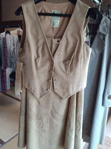 WAPITI HANDCRAFTS LTD 스웨이드 셋업