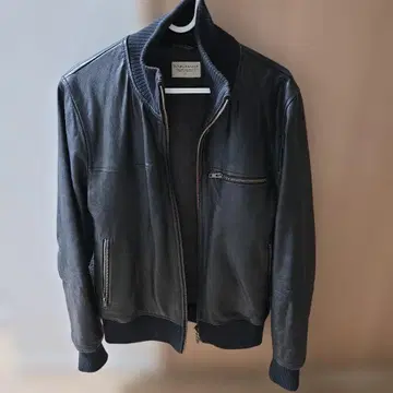 Nudie Jeans Co. 블랙 가죽 자켓