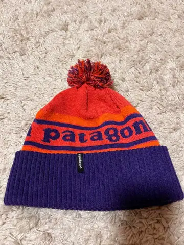 새상품급 patagonia 폼폼 포함 니트 모자