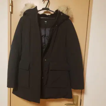 UNIQLO M 사이즈 다운 자켓