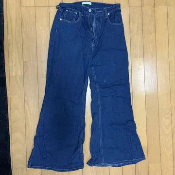 다크 블루 부츠컷 데님