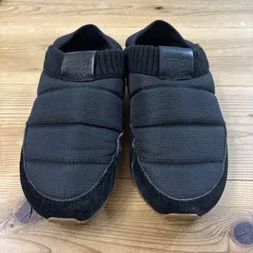 TEVA 블랙 슬립온 샌들 24