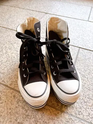 [ 새상품급 ] converse 블랙 하이컷 통굽 22.5cm