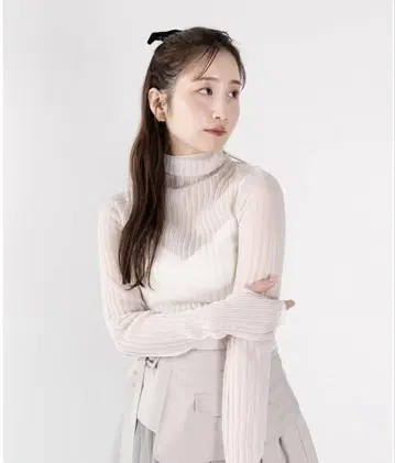 RANDA 라메 시어 리브 니트탑 화이트