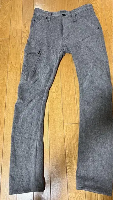 그레이 카고 팬츠 슬림 핏
