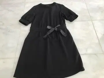 EMPORIOARMANI 엠포리오 아르마니 원피스 38