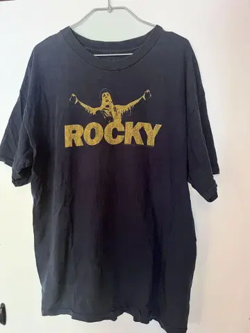 ROCKY T셔츠 네이비