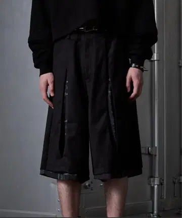 GRANCY 레이어드 디자인 하프 슬랙스 블랙 M 사이즈