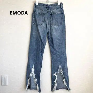 EMODA 에모다 백 슬릿 컷 플레어 청바지 1