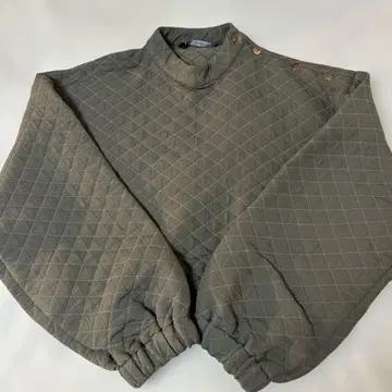 ZARA 퀼팅 자켓 카키