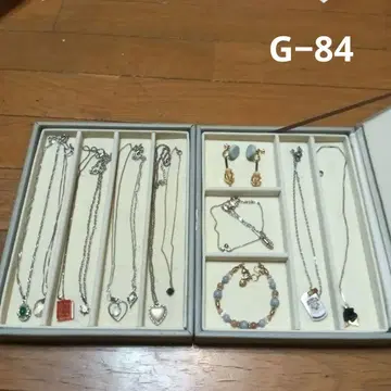 유품 정리 생전 정리 액세서리 묶음 판매 목걸이, 팔찌, 귀찌, 핑