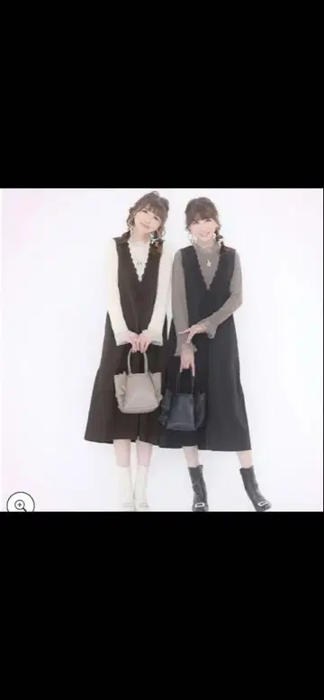 앤드러브 신상 플라워 스칼라 레이스 발수 점프 스커트 블랙